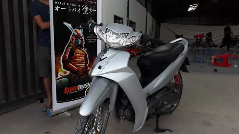 Màu Bạc 124 Samurai – Lựa Chọn Đẳng Cấp Cho Xe Và Đồ Trang Trí