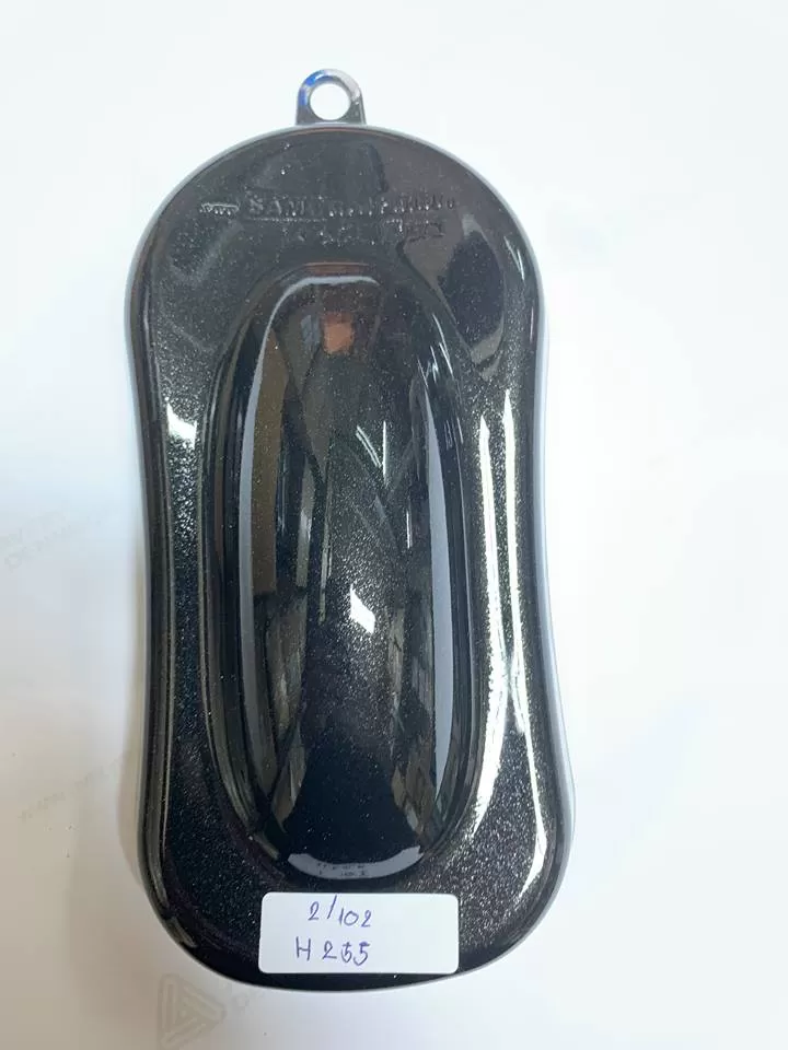 Sơn xịt Samurai H255 màu đen ánh kim – mạnh mẽ, bền đẹp, lên màu sang trọng