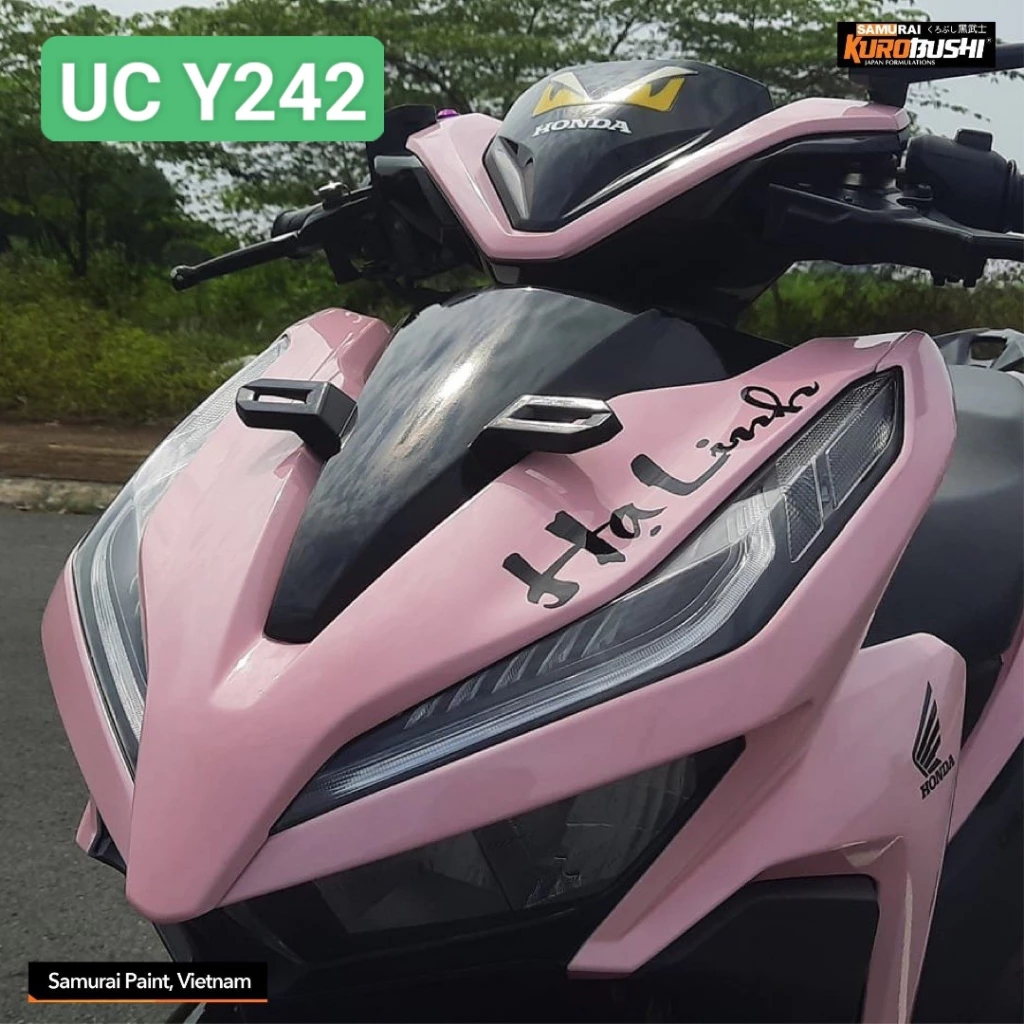 Samurai UCY242 – Màu Hồng Phá Cách Khiến Mọi Ánh Nhìn Đổ Dồn!