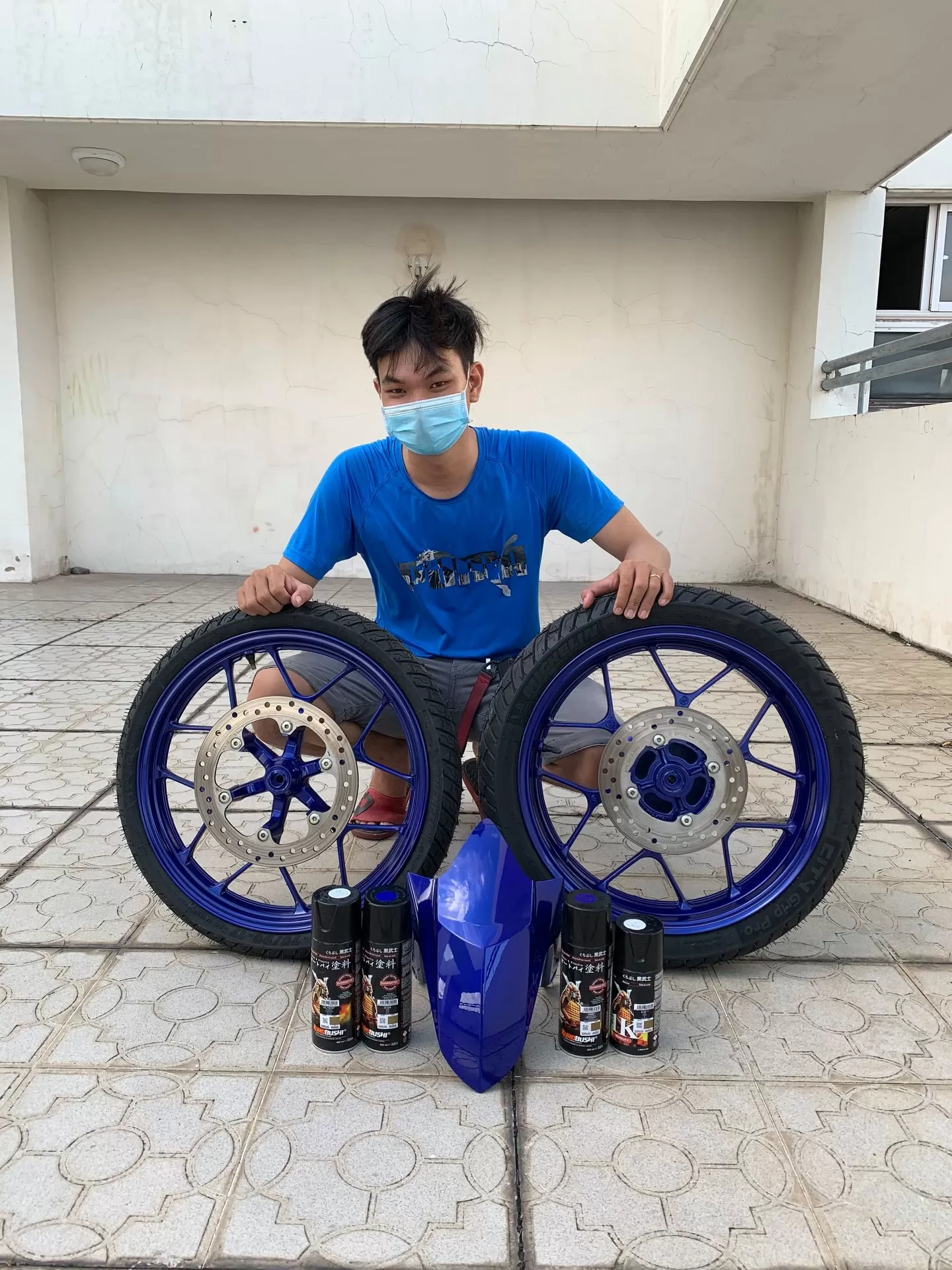 Sơn xịt Samurai Y688 màu xanh đậm – mạnh mẽ, bền màu, bám chắc, khô nhanh