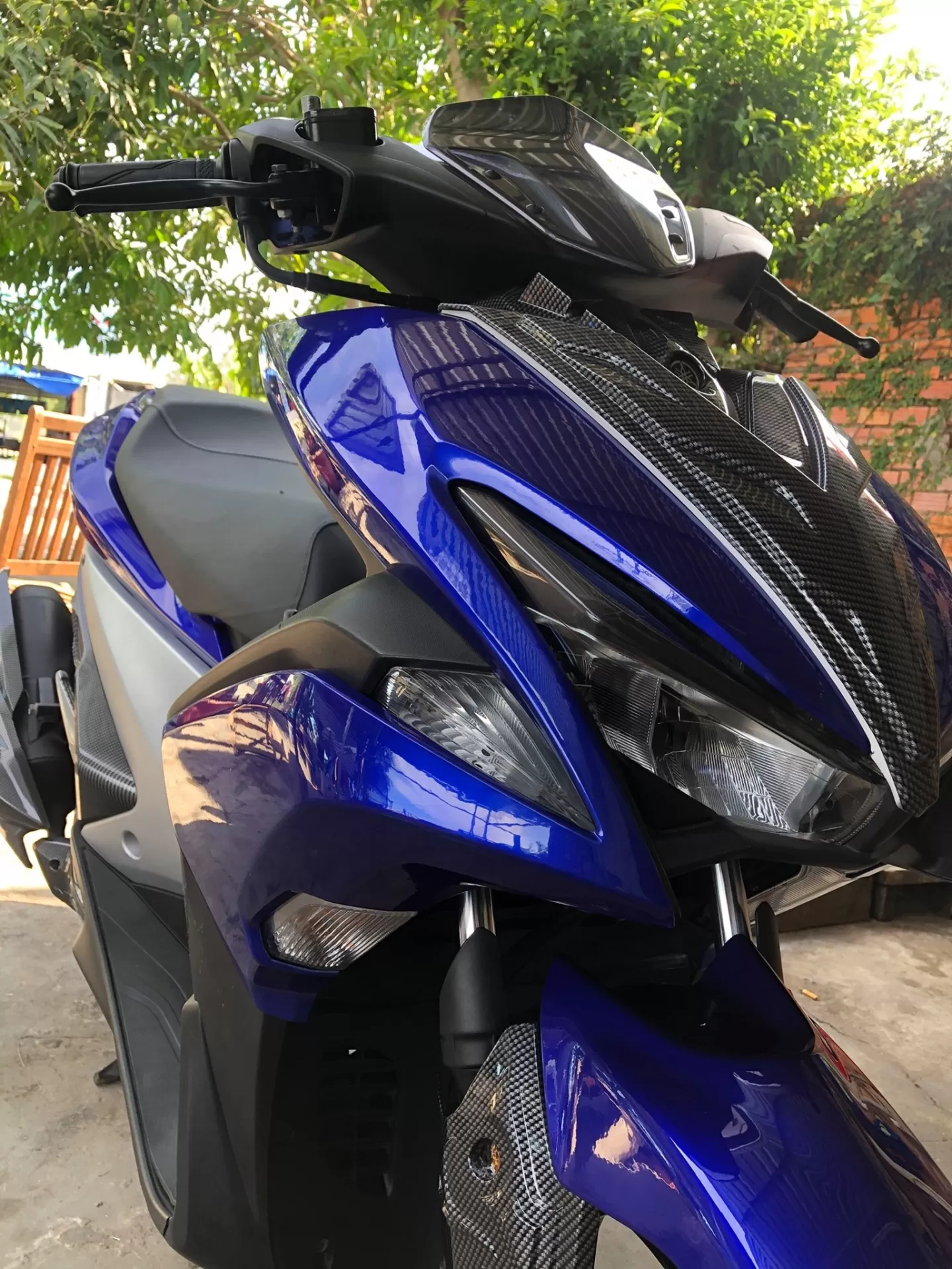Sơn xịt Samurai Y3973 màu xanh GP – độc đáo, bóng đẹp, bám chắc, khô nhanh