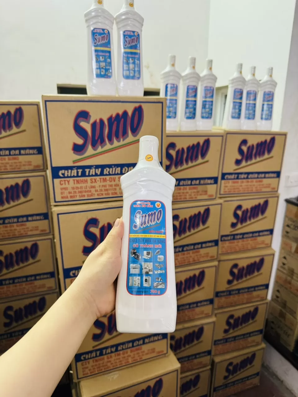 Sumo tẩy đa năng – tẩy sạch dầu mỡ, bụi bẩn cứng đầu, dùng cho bếp, sàn, ô tô, tiện lợi và hiệu quả