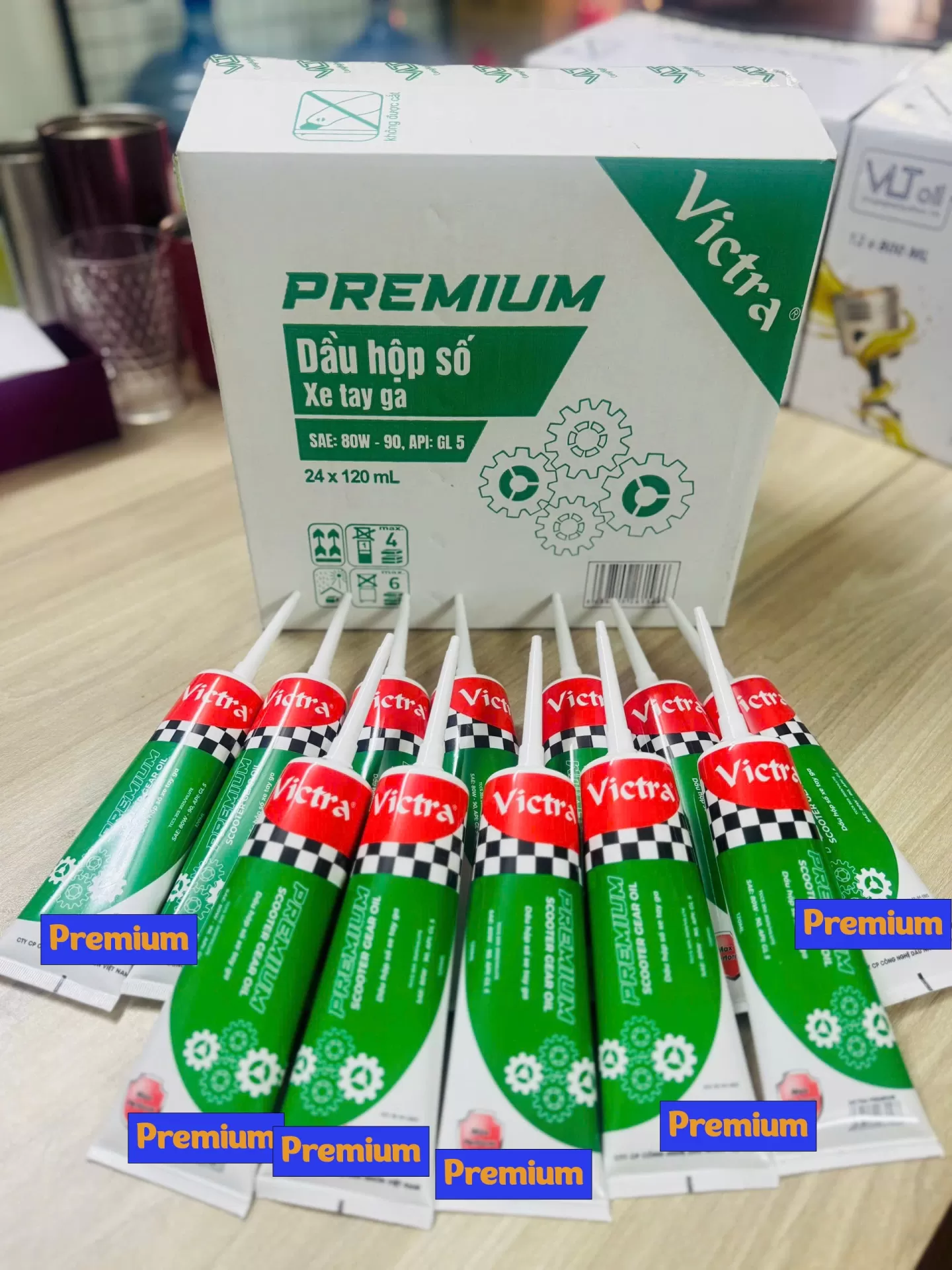 Dầu láp Victra Premium – Giải pháp chống hú láp cho xe tay ga!